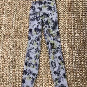 Lululemon Women’s Leggings Size 0 NWOT/Never worn